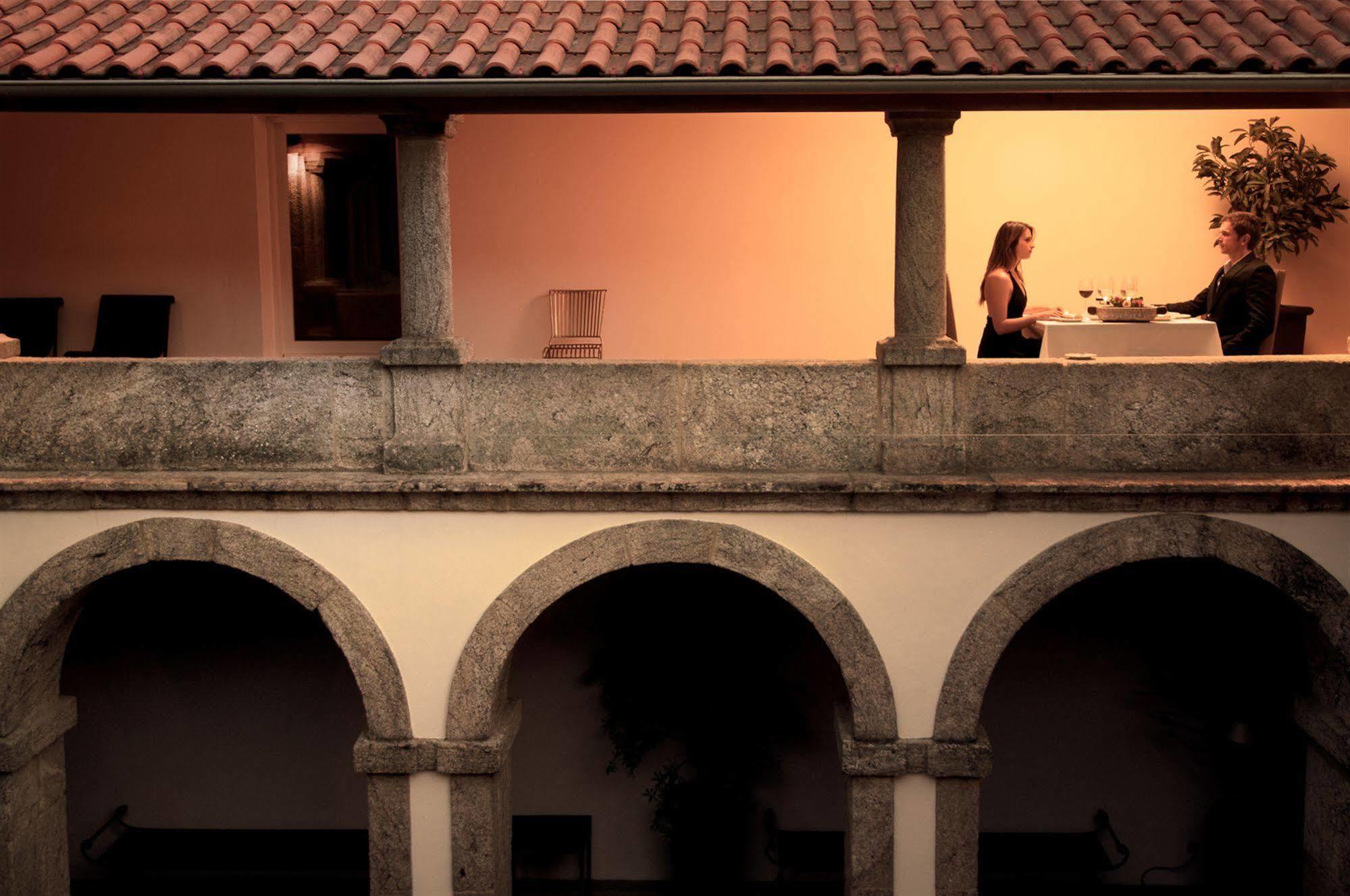 Hotel Convento Dos Capuchos Moncao Exterior photo