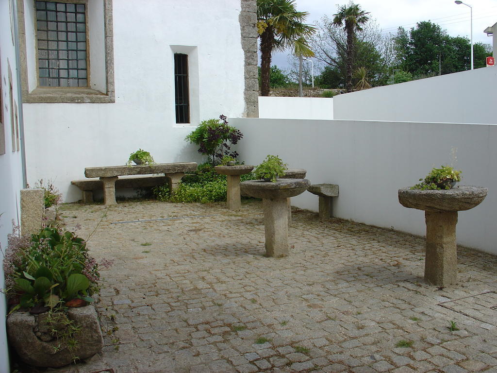 Hotel Convento Dos Capuchos Moncao Exterior photo